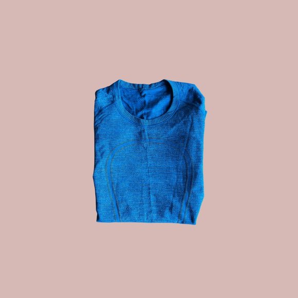 Lululemon | Size 6 | Blue | Long sleeved athletic top - Picture 2 of 4